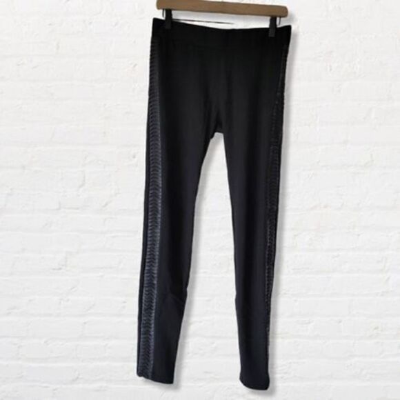 Abbeline Leggings Black Leggings with Faux Leather Side Panel High Quality Sz M - Picture 3 of 7